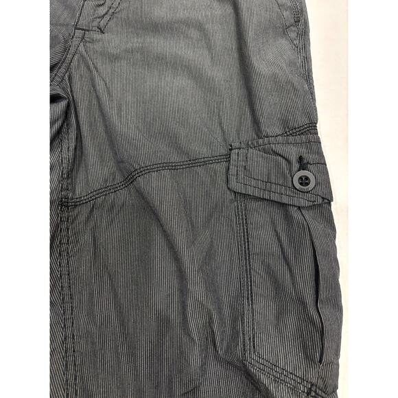 Helix Cargo Shorts Mens 32 Gray Blue Stripe Lightweight Knee Length Casual - Picture 6 of 7
